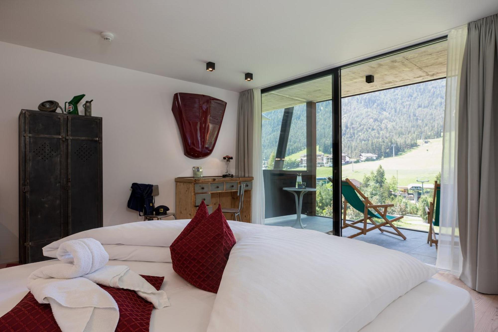 Al Plan, A Mountain Moving Hotel San Vigilio Di Marebbe Bilik gambar