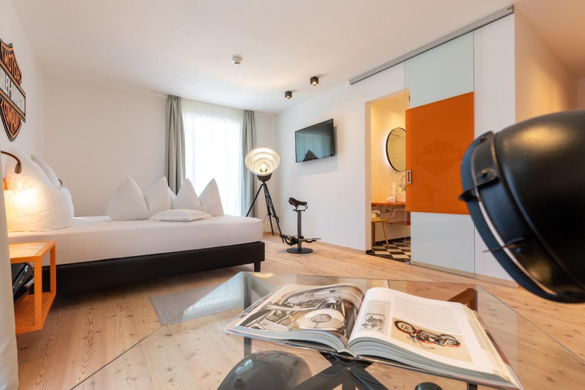 Al Plan, A Mountain Moving Hotel San Vigilio Di Marebbe Bilik gambar