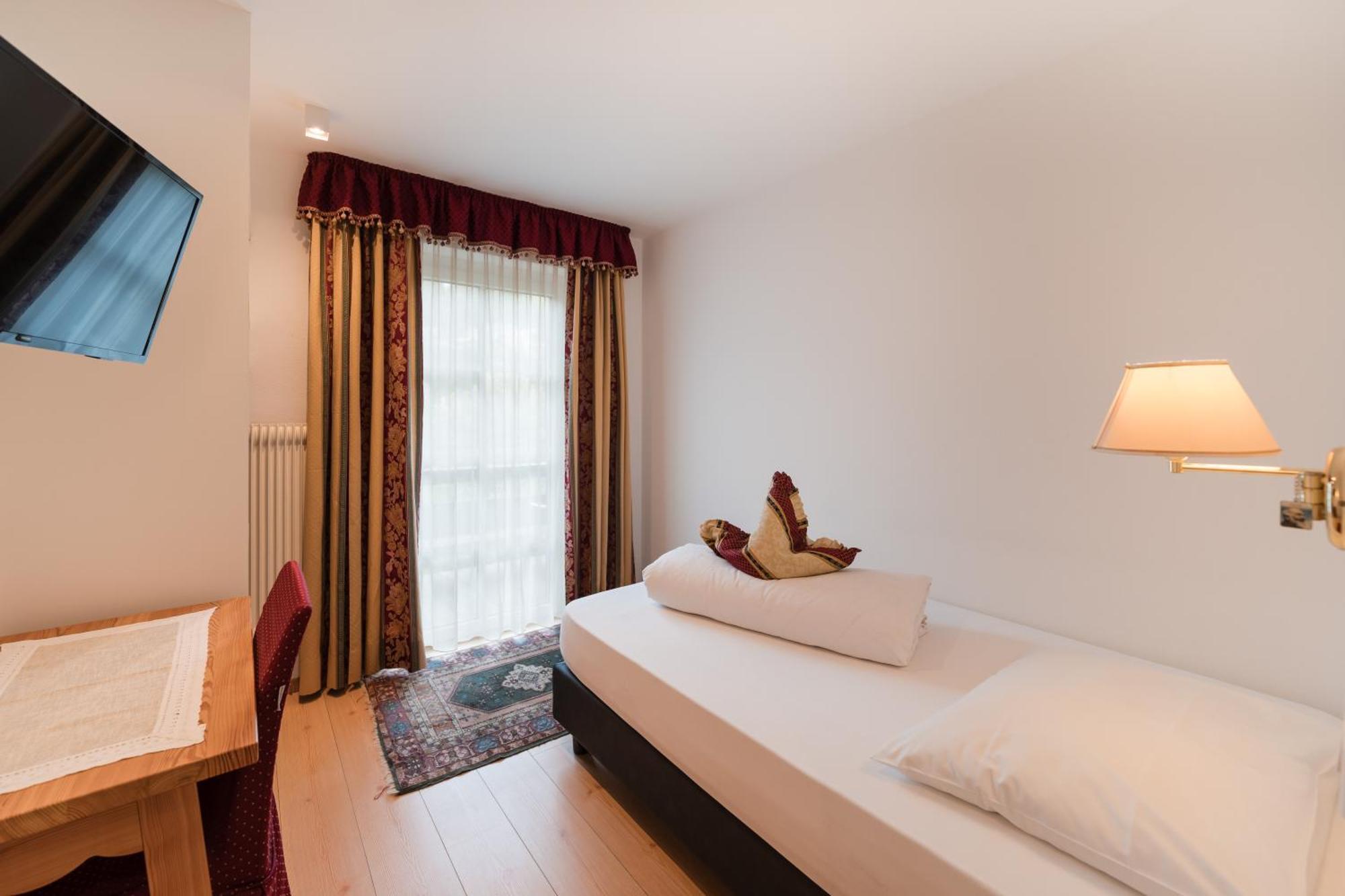 Al Plan, A Mountain Moving Hotel San Vigilio Di Marebbe Luaran gambar