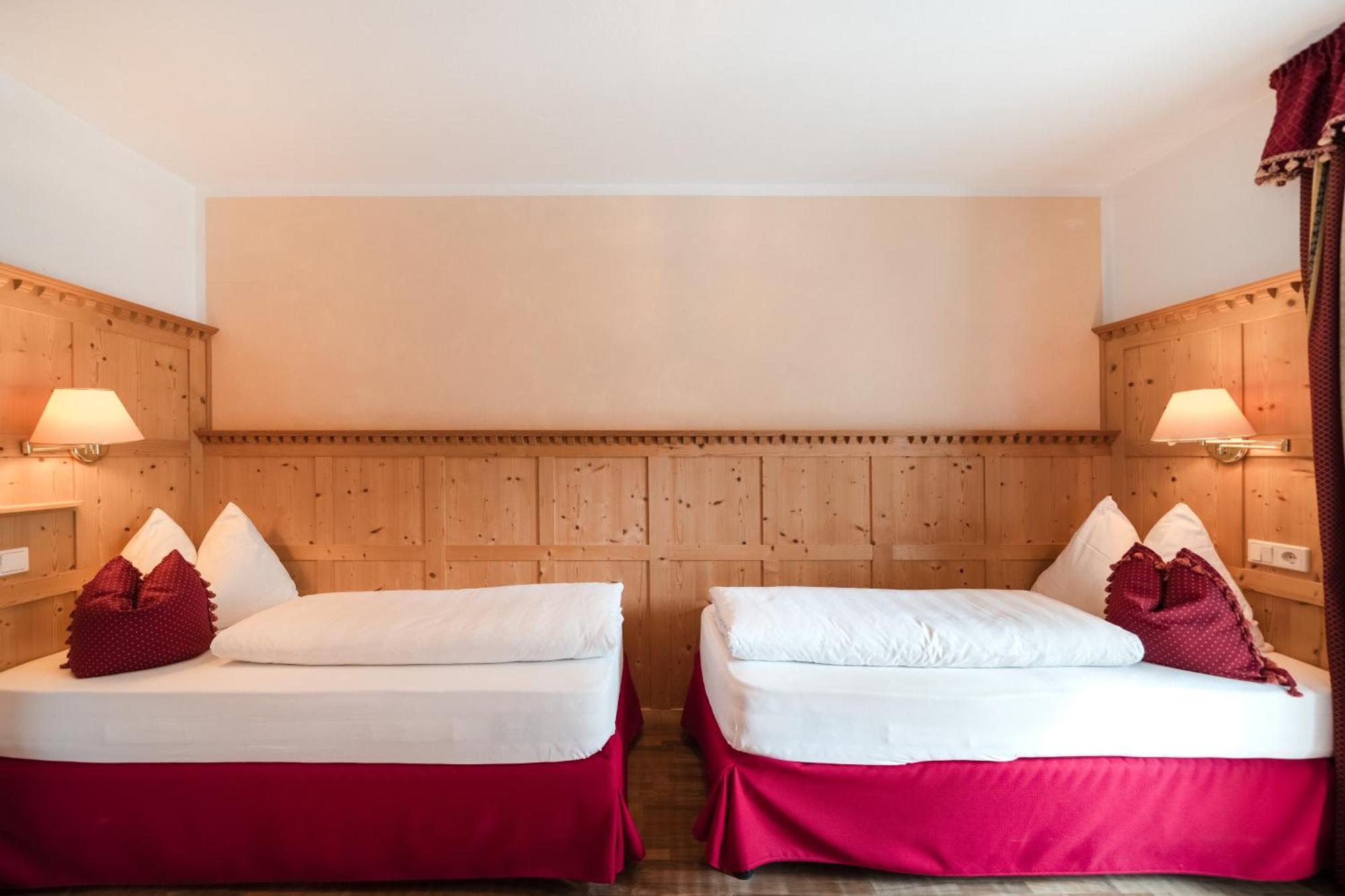Al Plan, A Mountain Moving Hotel San Vigilio Di Marebbe Luaran gambar