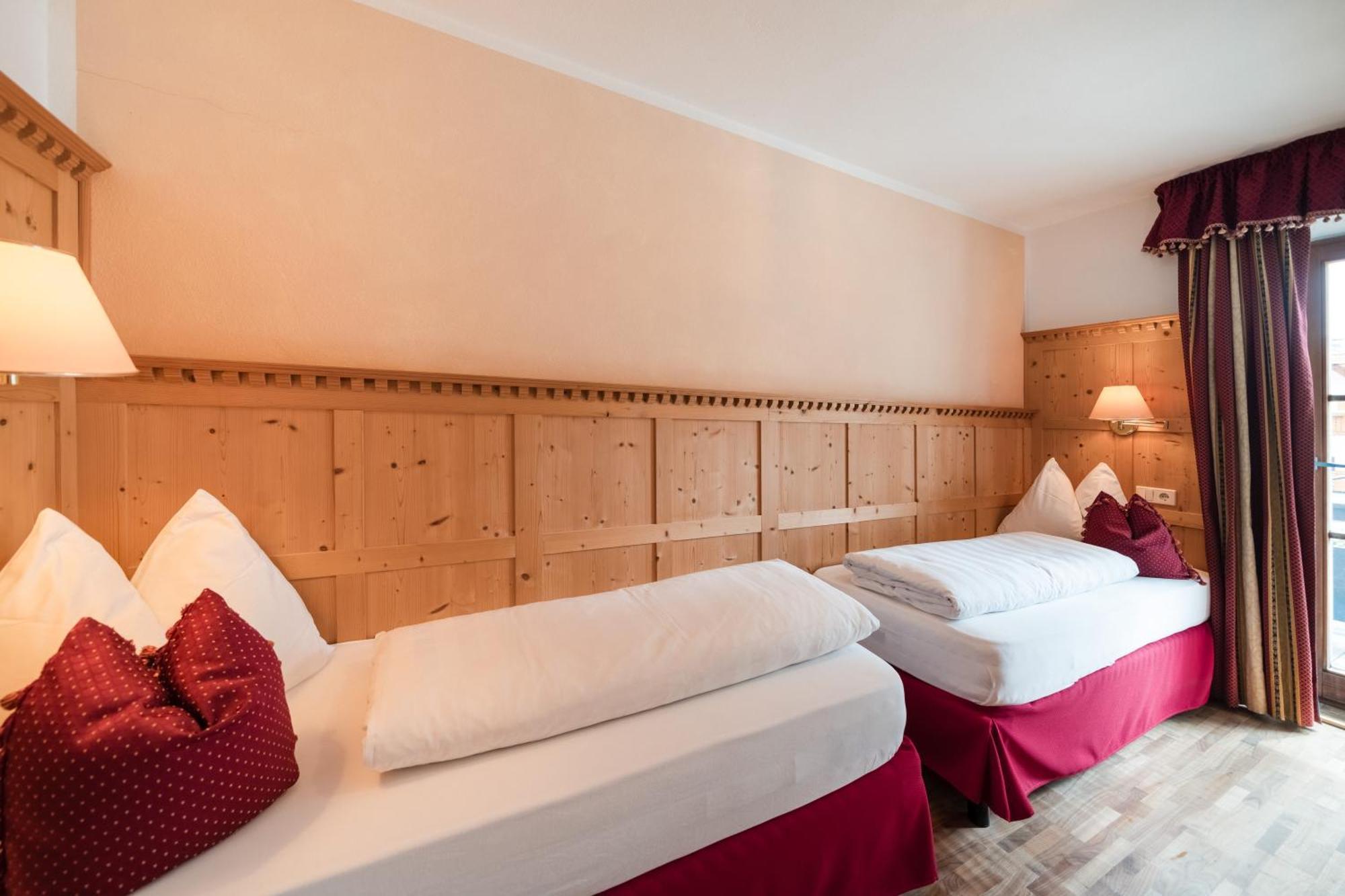 Al Plan, A Mountain Moving Hotel San Vigilio Di Marebbe Luaran gambar